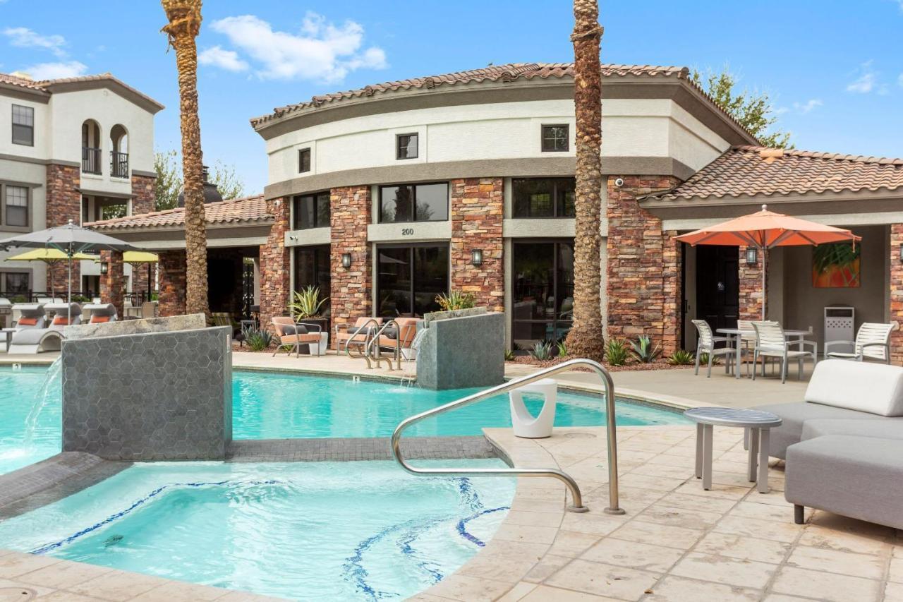 Cozysuites Glendale By The Stadium With Pool 06 Екстер'єр фото